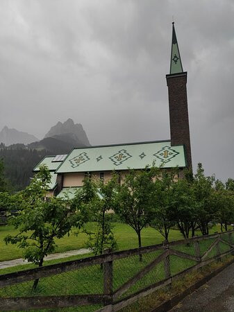 Chiesa Parrocchiale di Maria Ausiliatrice景点图片