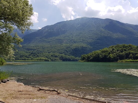 Lago di Piano景点图片