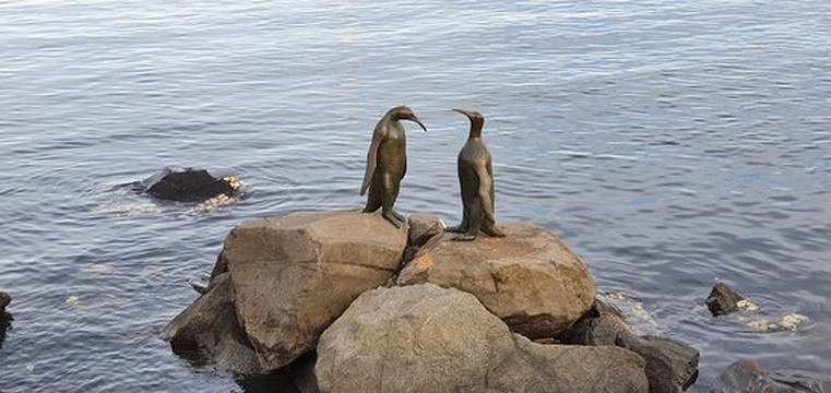 Bernacchi Tribute Sculptures-霍巴特必去景点