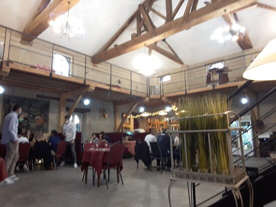 Chateau Lacaze Hotel Restaurant主图