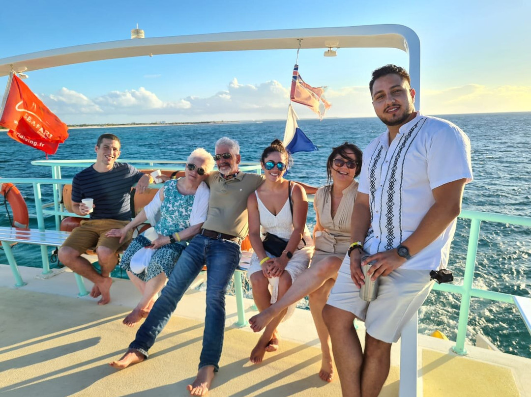 特克斯和凯科斯群岛地中海度假村主图