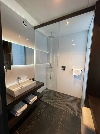 Van der Valk Hotel Uden - Veghel-浴室