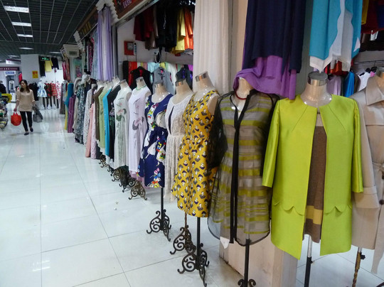 南外滩轻纺面料市场