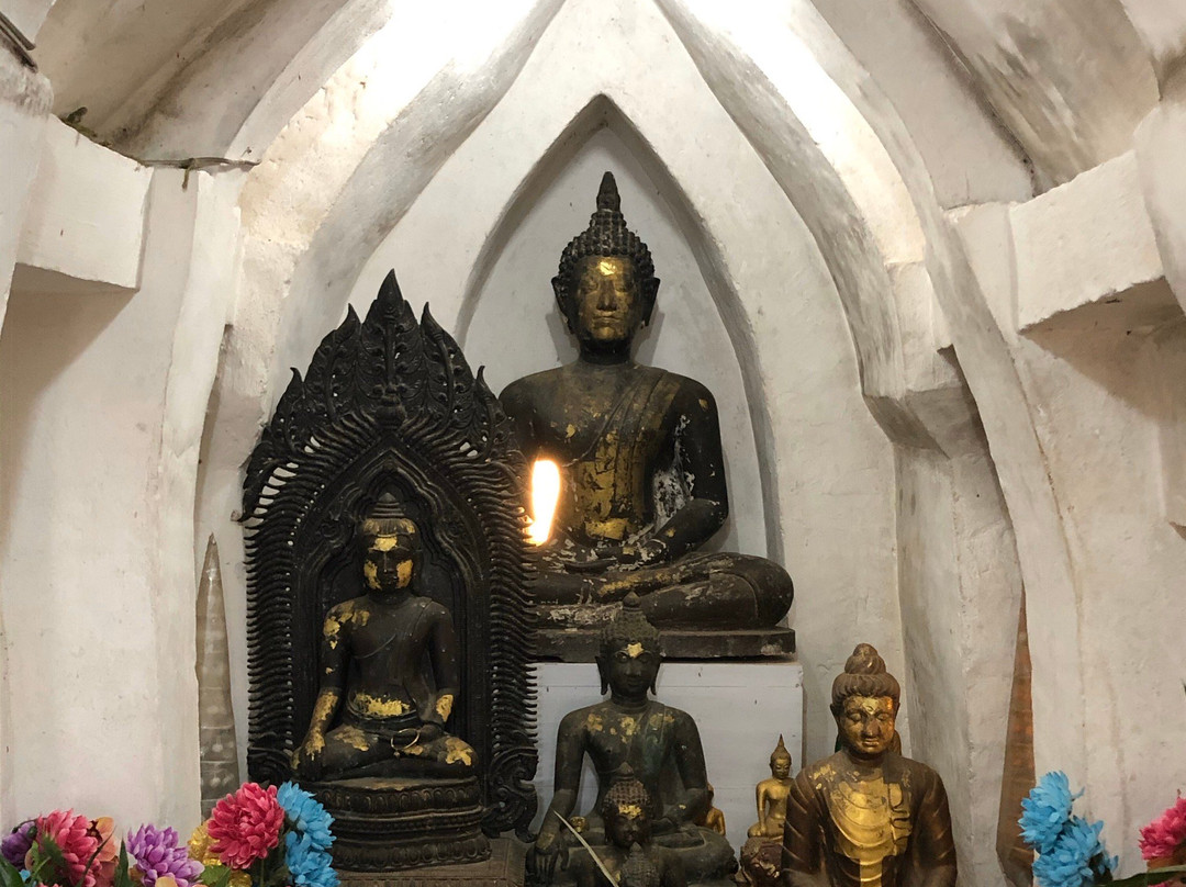 Wat Phra That Pu Khao景点图片