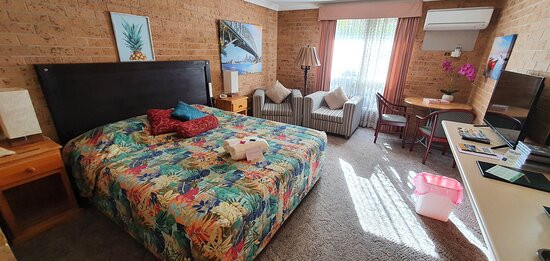 White Lanterns Motel主图