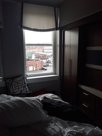 The Bristol Hotel主图