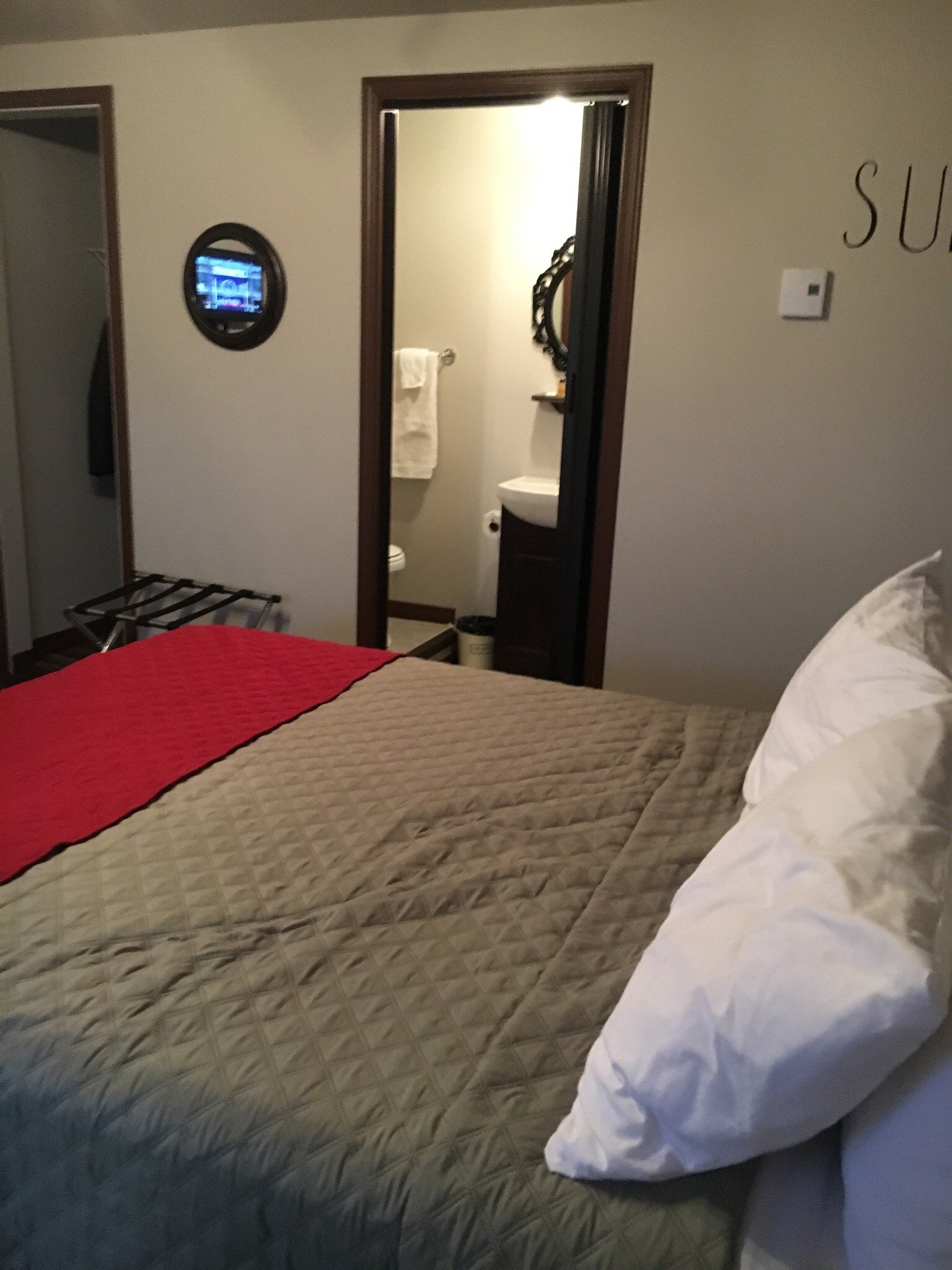 Motel au bord de l'eau-官方