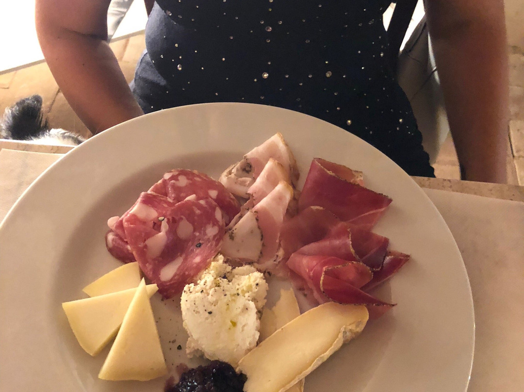 Montescudaio餐馆和美食-Le Cantine del Gusto