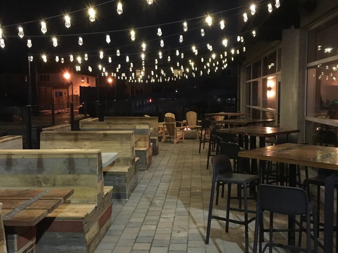 Hunter's Public House Restaurant (渥太华)餐厅/美食点评 餐厅地址/餐厅电话/餐厅周边信息/餐厅推荐