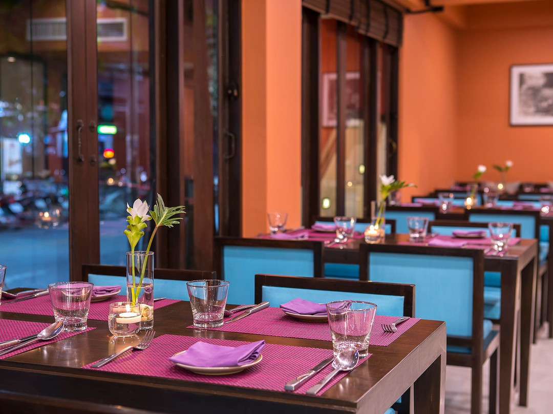 Eat & Drink Restaurant - U Chiang Mai主图