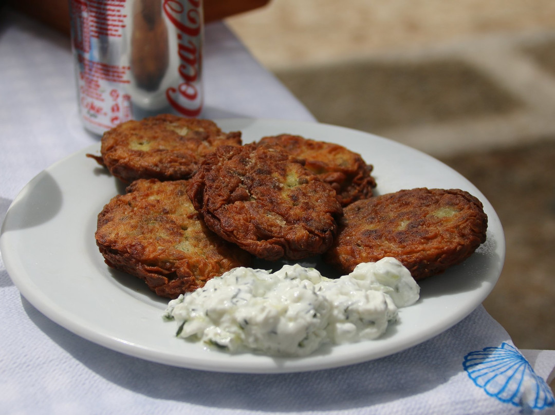 Remezzo Cafe Restaurant