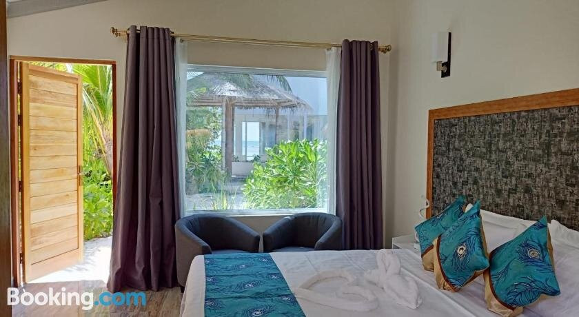 Island Life Maldives Retreat & Spa主图