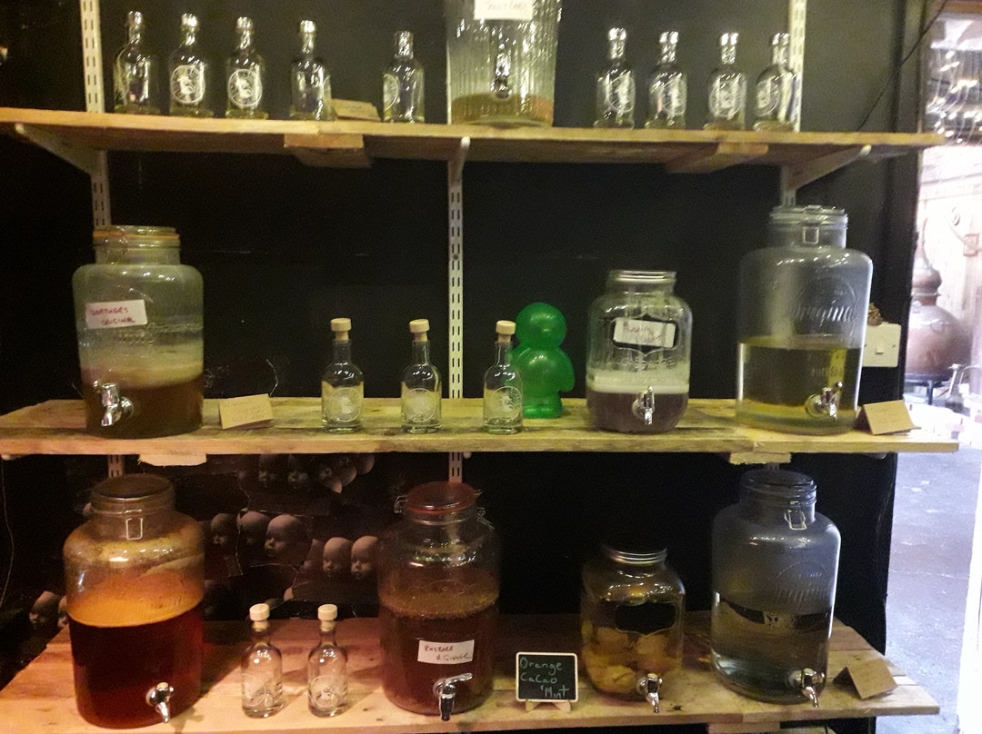 The Lickerish Tooth Distillery景点图片