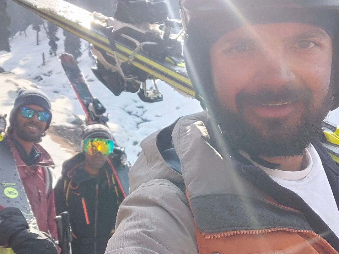 Gulmarg SnowKings-贡马必去景点