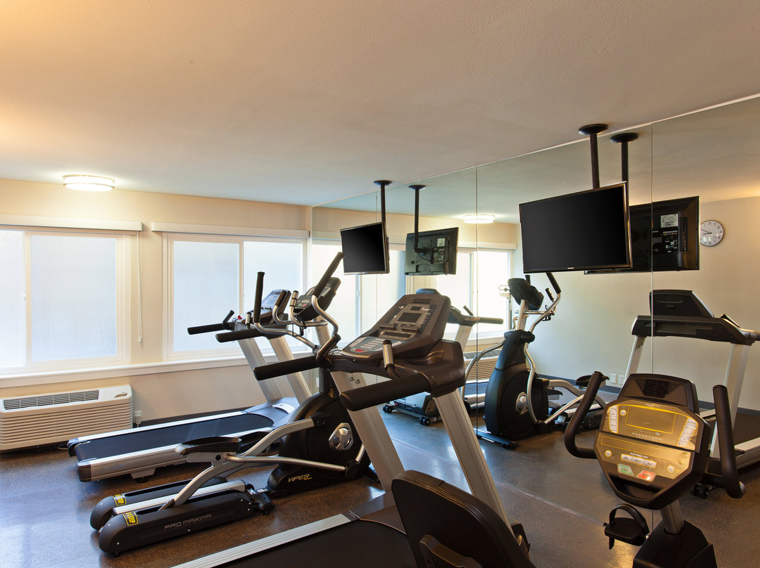 西柯维纳假日酒店主图