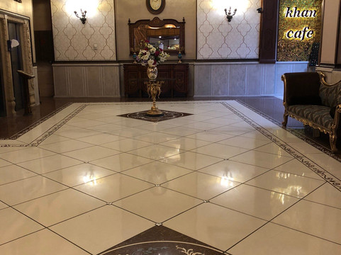 卡里姆汉酒店主图