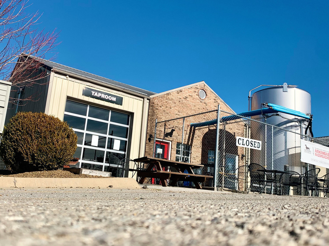 Core Brewing & Distilling Co.景点图片
