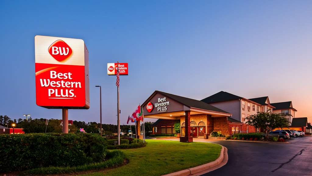 Best Western Plus Bessemer Hotel & Suites主图