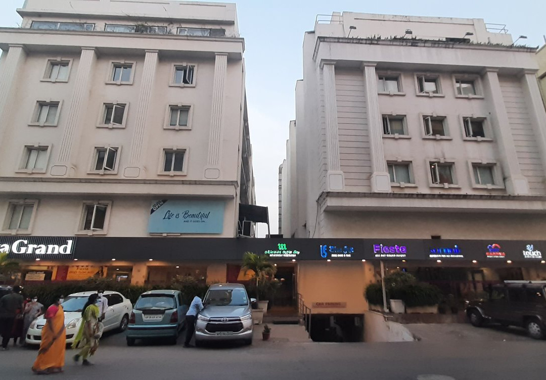 密涅瓦大酒店主图