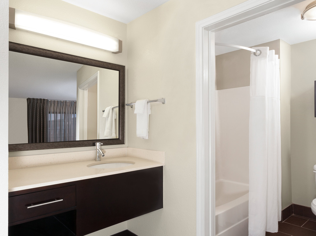 Staybridge Suites Springfield-South by IHG主图