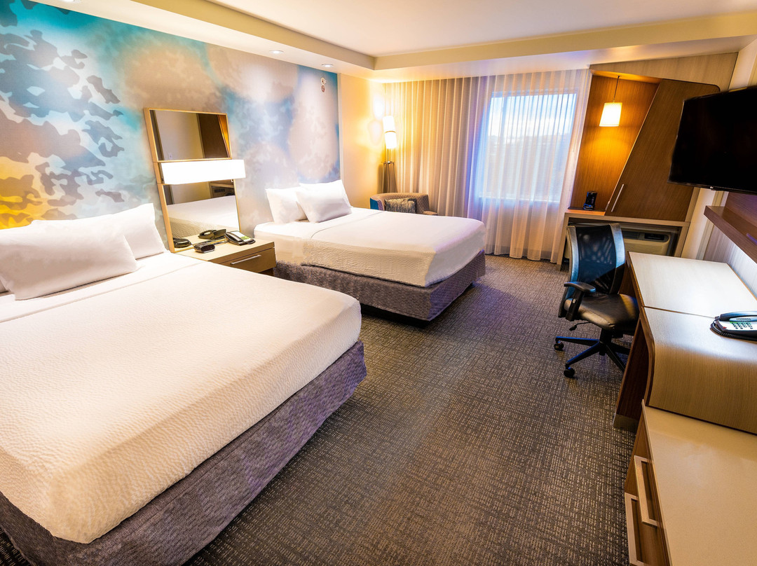 Courtyard Largo Medical Center Drive主图