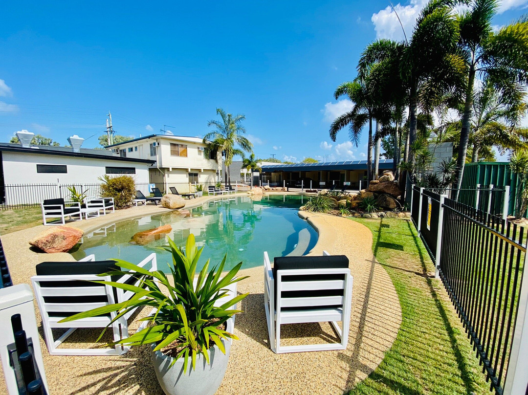 Lucinda Village主图