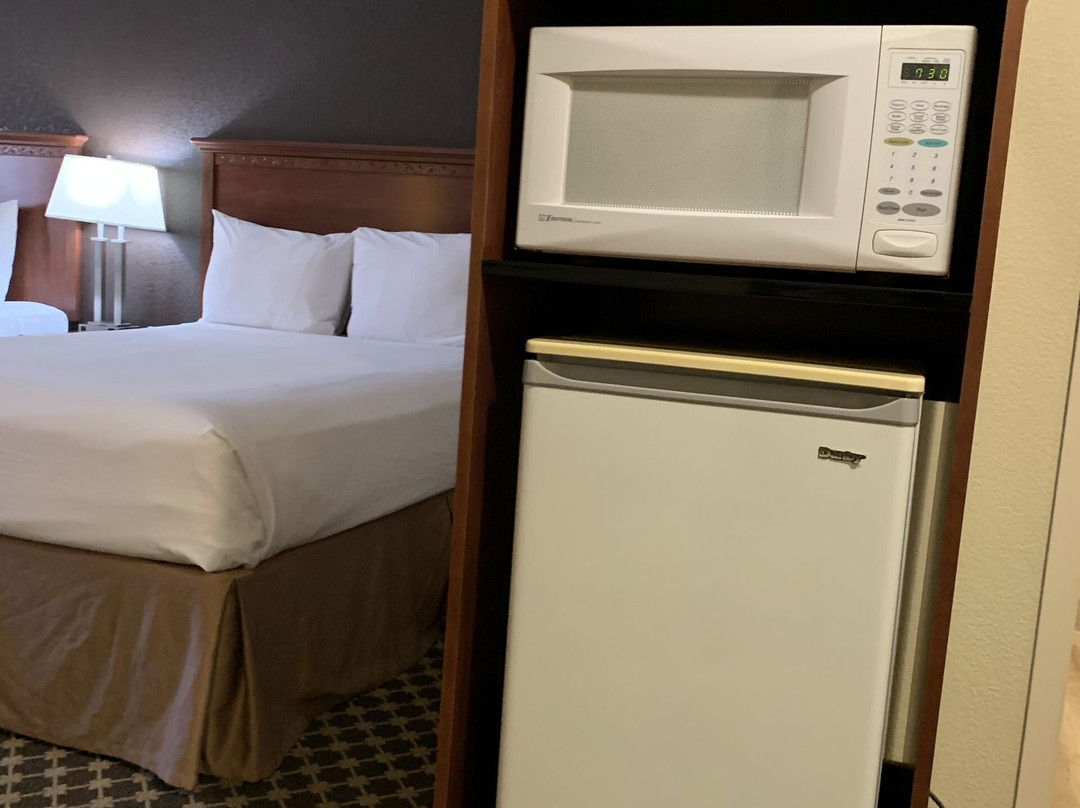 Best Western Strathmore Inn主图