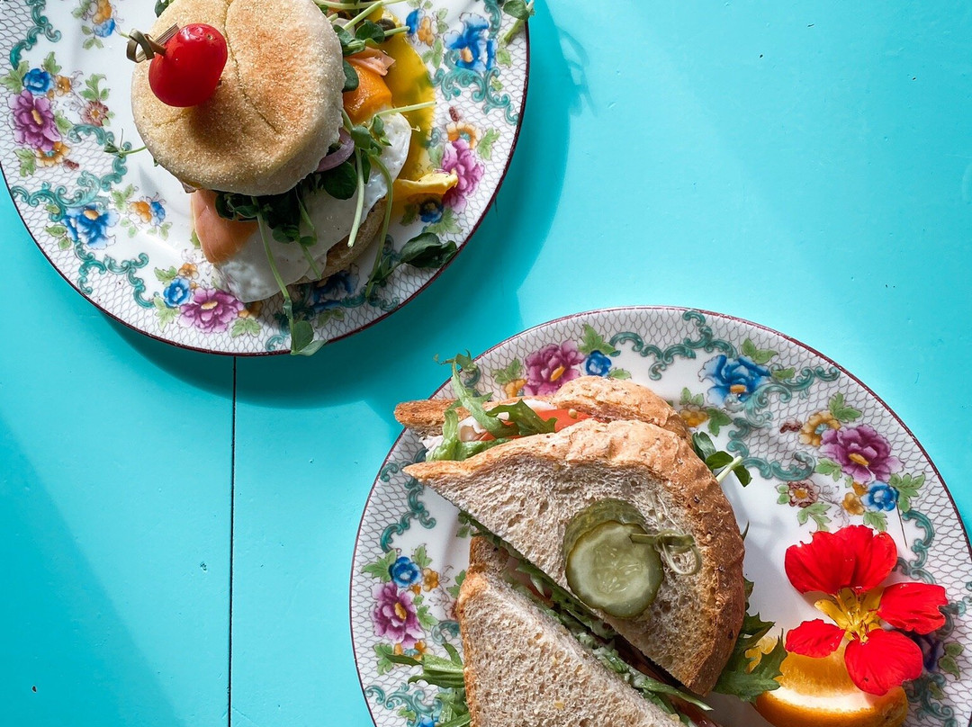 Salty Rose's and the Periwinkle Cafe-Ingonish必去景点