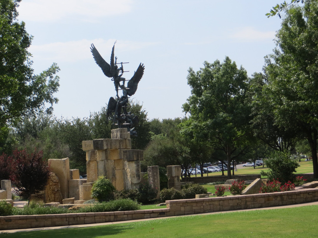 Jacob's Dream Sculpture景点图片