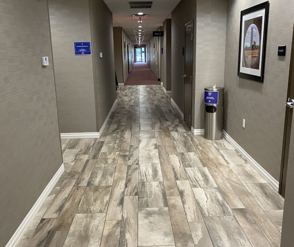 Hampton Inn & Suites Moore主图