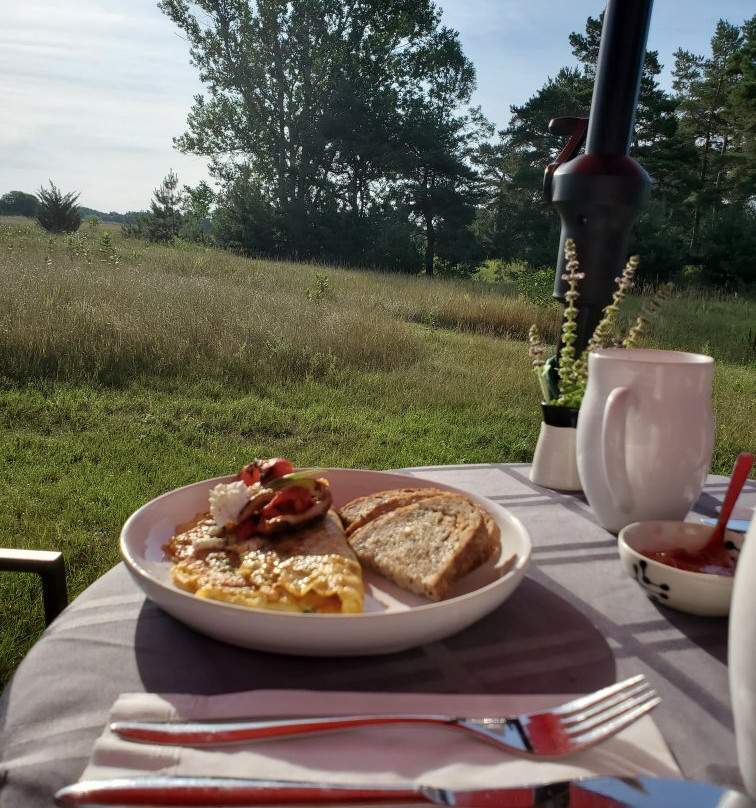 Black Licorice Tree B&B主图