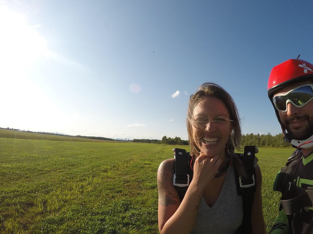 Parachutisme Atmosphair-李维斯必去景点