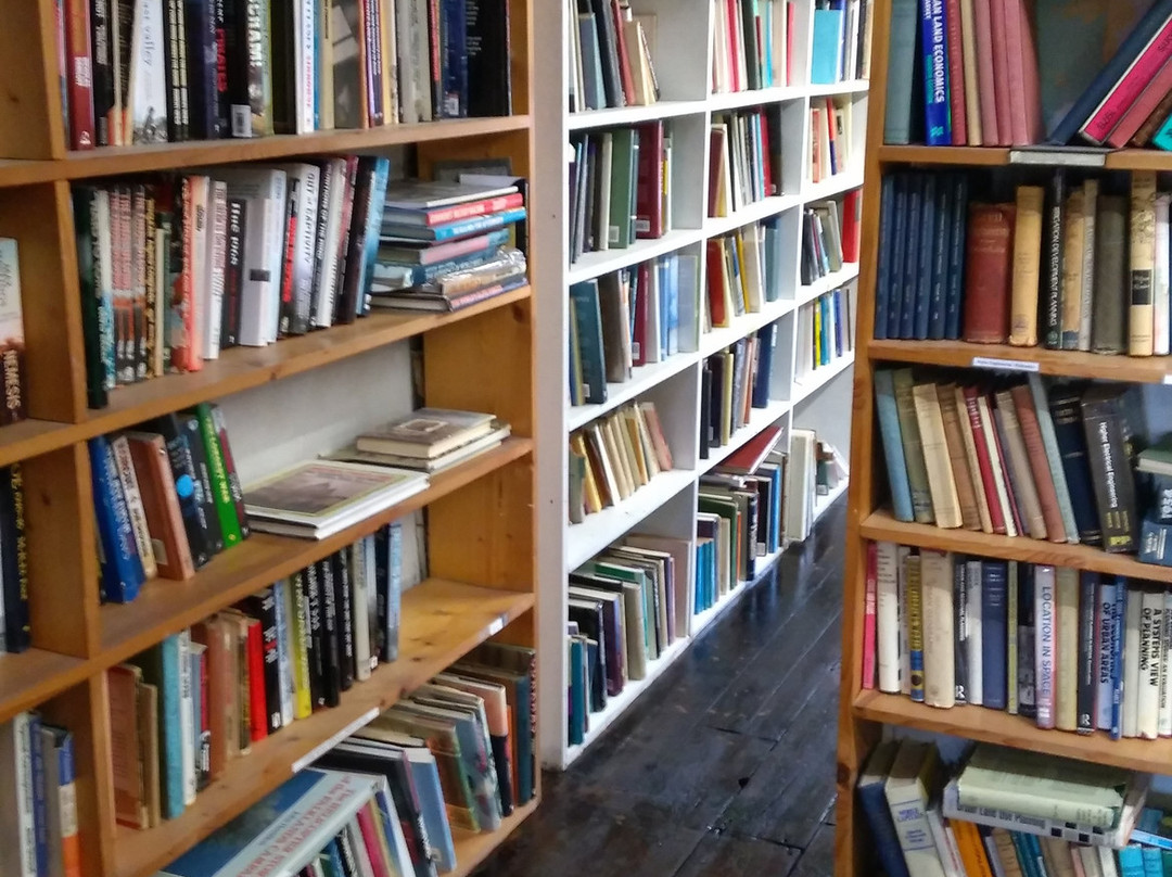 Carnforth Bookshop景点图片
