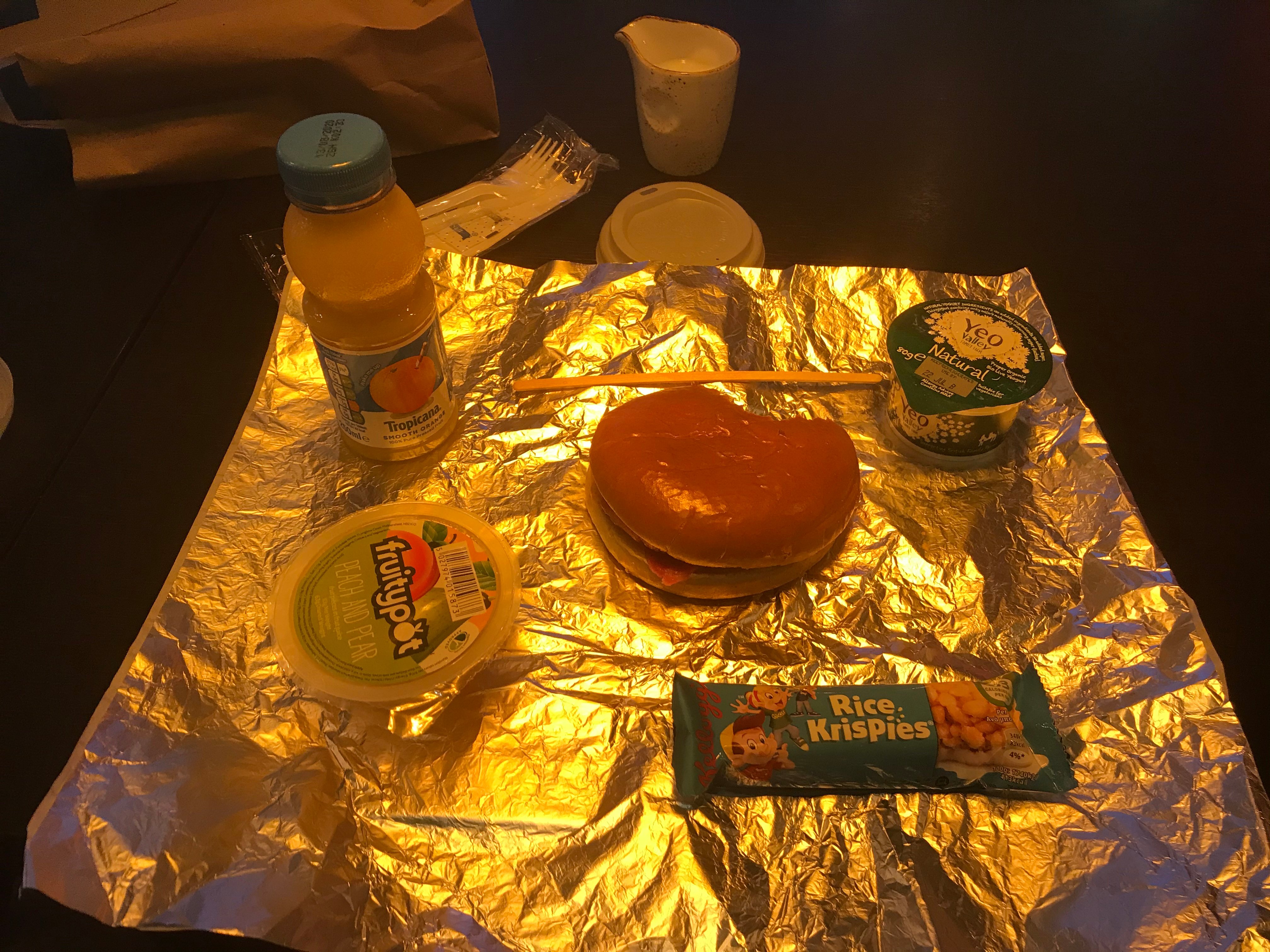 Village Hotel Manchester Bury-餐饮