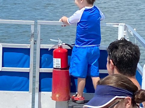 Sun-N-Fun Tours & Charters-迈尔斯堡海滩必去景点