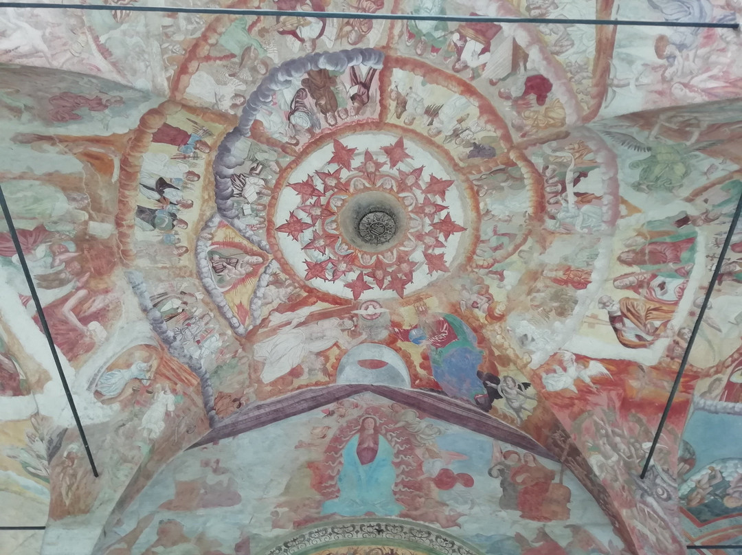 Cappella della Madonna di Loreto-Roccapietra必去景点