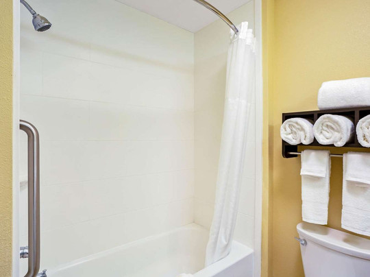 La Quinta Inn & Suites主图