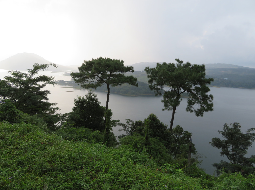 Umiam Lake景点图片