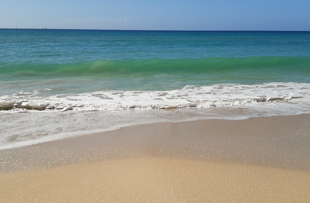 Anse Corps de Garde-圣吕斯必去景点