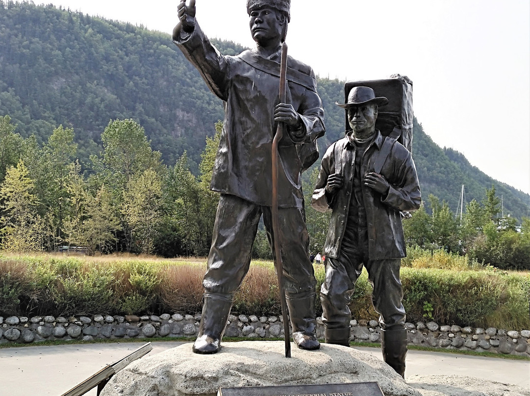 Skagway Centenial Statue-史凯威必去景点