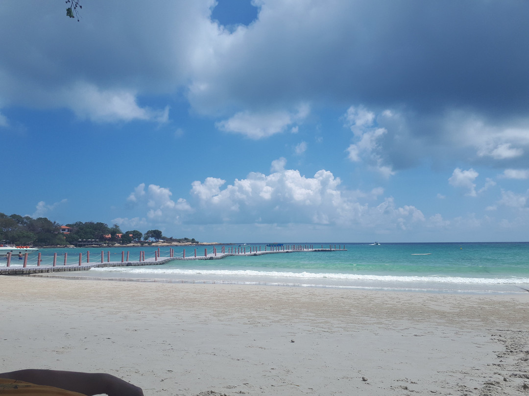 冯迪安度假村主图