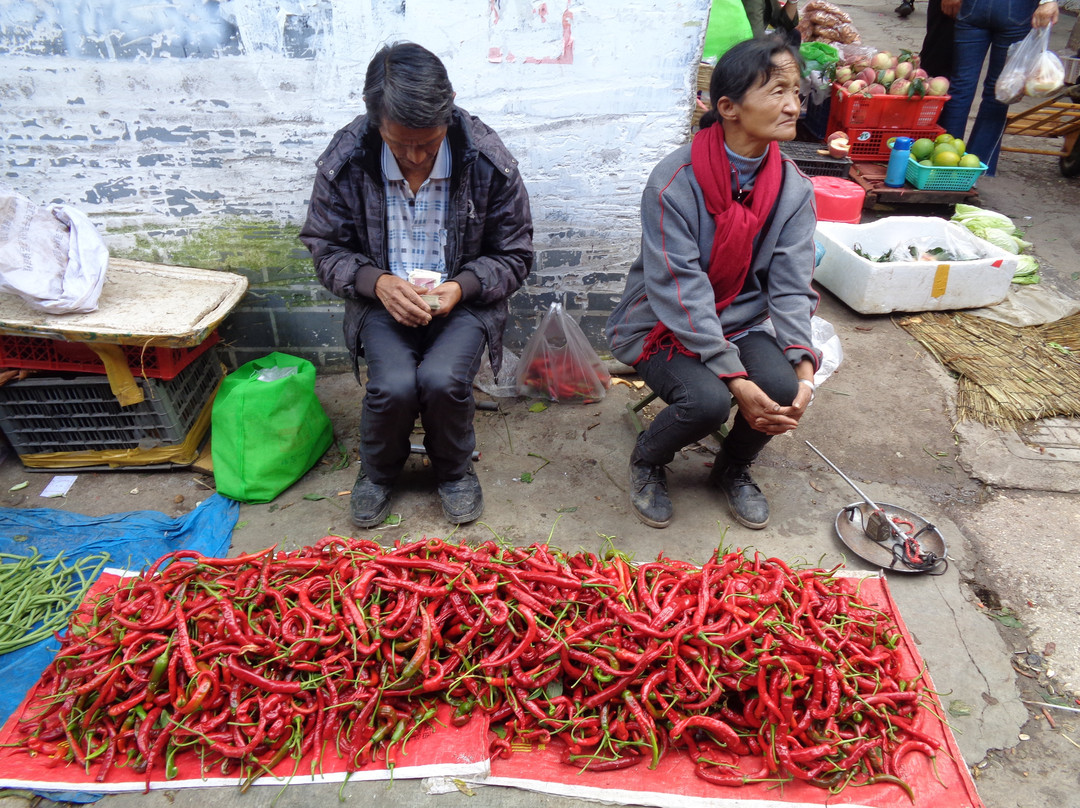 古城忠义市场-丽江市必去景点