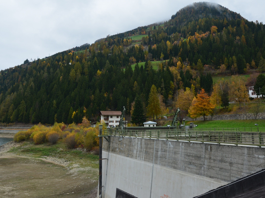 Diga di Zoccolo-Santa Valburga必去景点