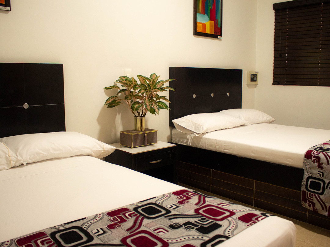 Hotel Central Plaza Medellin主图