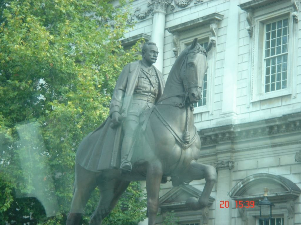 Earl Haig Memorial景点图片