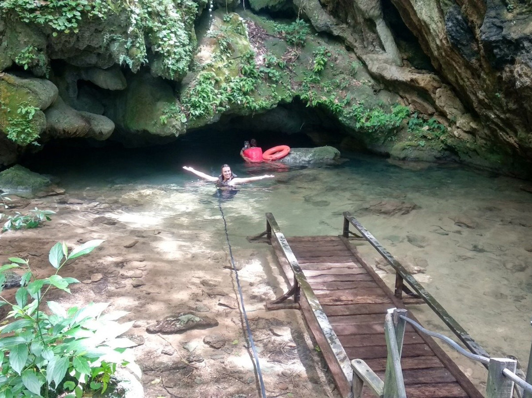 Bodoquena旅游景点-Cachoeira do Buraco do Macaco