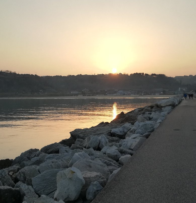 Porto di Ortona景点图片