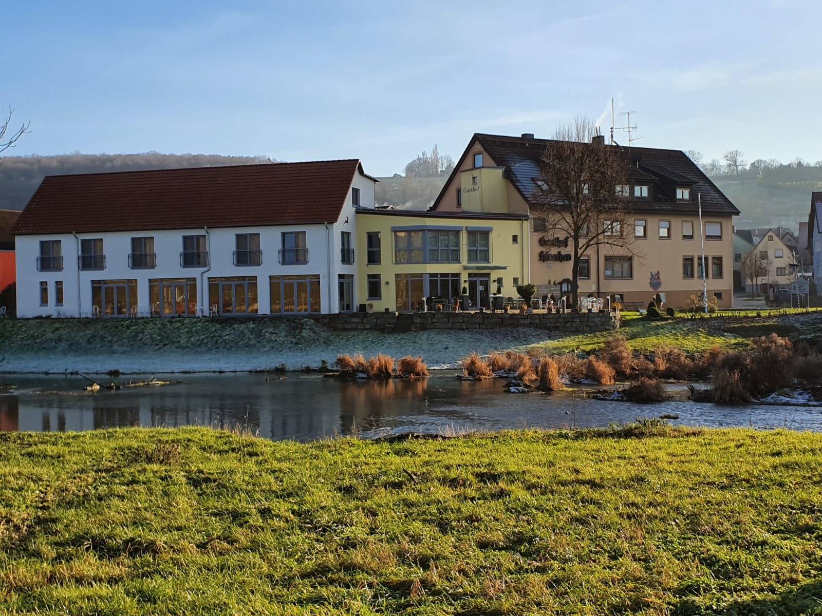 Landgasthof Zum Hirschen-官方