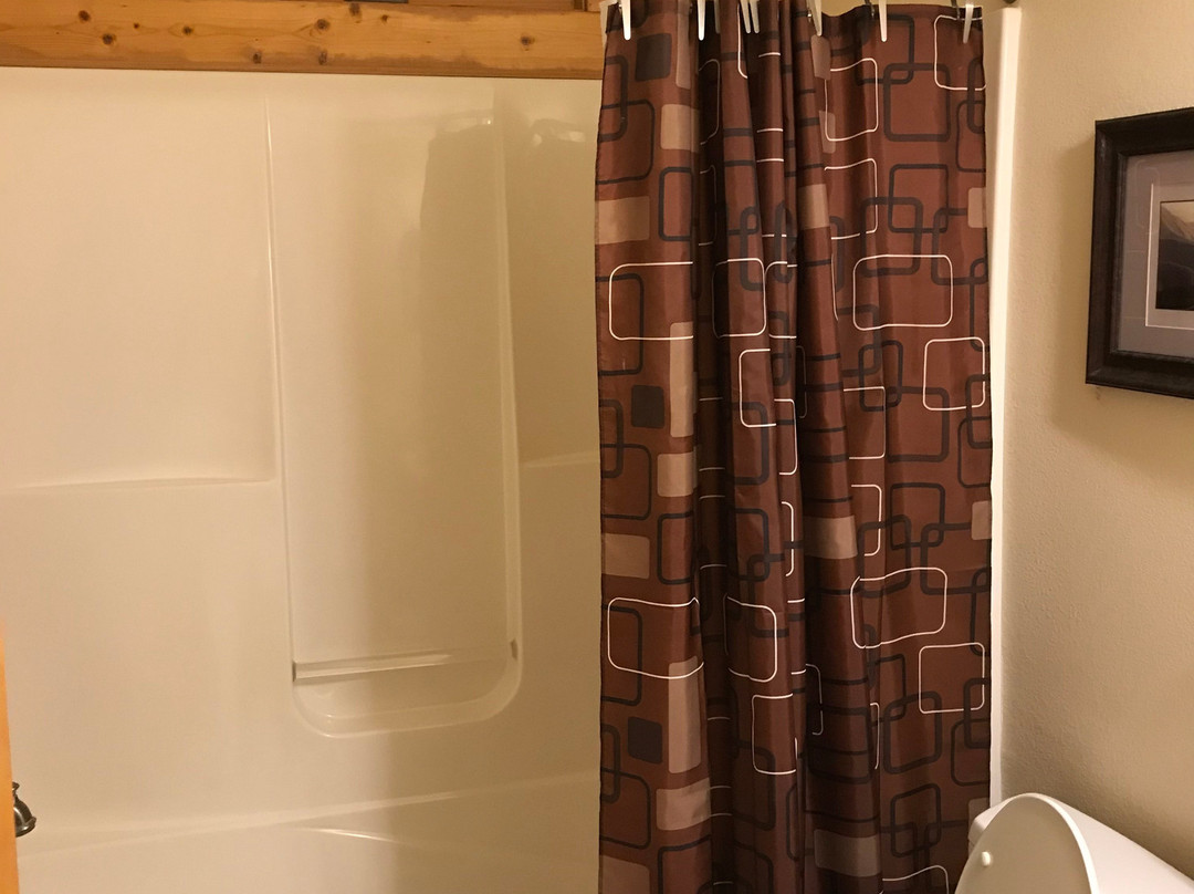 Scenic Wolf Mountain Cabins主图