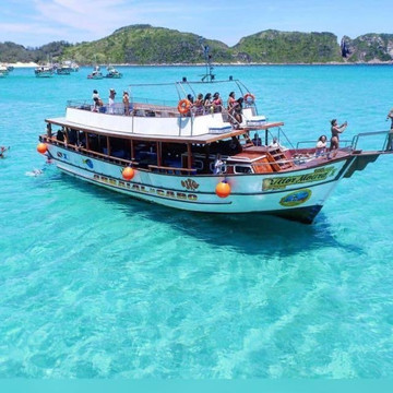 Barco Vitor Moura-阿拉伊阿尔港必去景点